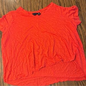 Tahari Women's Vibrant Red Short Sleeve Tee